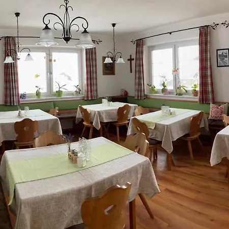 Haslehnerhof Farm stay *